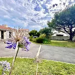 Location Saisonniere Plain-pied 4 A 6 Pers Prefailles, 100m De La