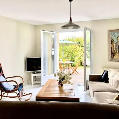 Location Saisonniere Plain-pied 4 A 6 Pers Prefailles, 100m De La * Prefailles