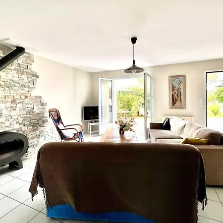 Location Saisonniere Plain-pied 4 A 6 Pers Prefailles, 100m De La Prefailles