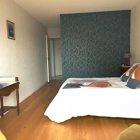 Holiday home Location Saisonniere Plain-pied 4 A 6 Pers Prefailles, 100m De La *