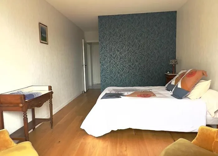 Holiday home Location Saisonniere Plain-pied 4 A 6 Pers Prefailles, 100m De La *