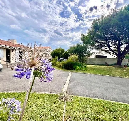 Location Saisonniere Plain-pied 4 A 6 Pers Prefailles, 100m De La